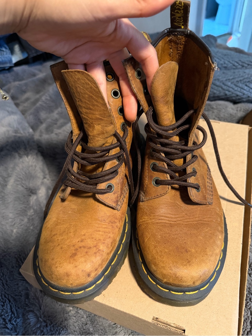 Women’s Brown Lace-Up Leather Boots - Picture 8 of 8
